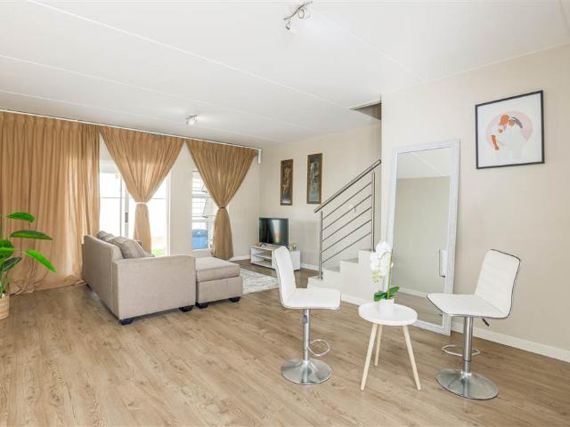 Townhouse for sale in Vosloorus, Gauteng