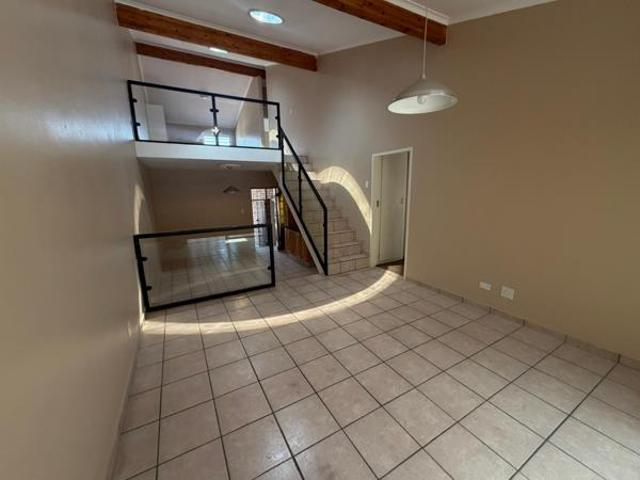 Townhouse for rent in Waterkloof, Gauteng