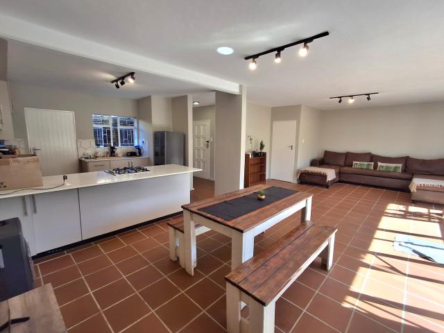 Townhouse for sale in Waterkloof, Gauteng