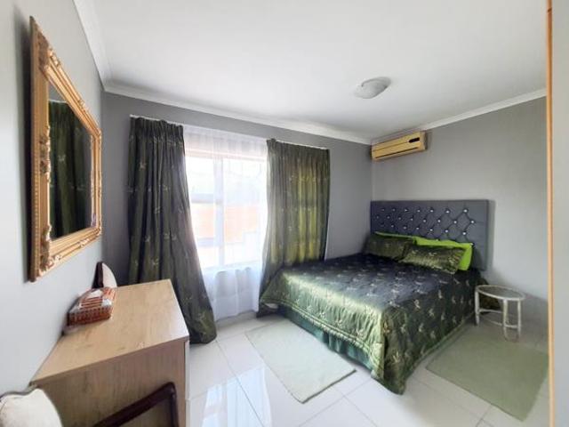 Townhouse for sale in Umdloti, Kwazulu-natal