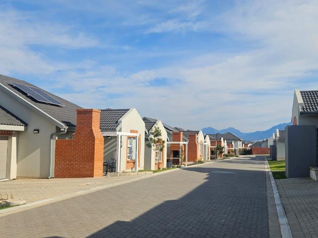 Townhouse for sale in Groot Brak Rivier, Western Cape