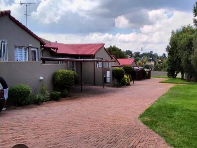 Townhouse for sale in Westonaria, Gauteng