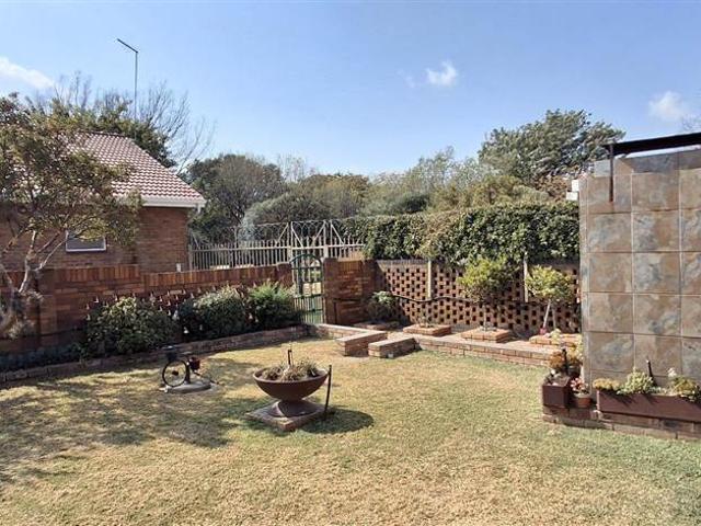 Townhouse for sale in Ekurhuleni, Gauteng