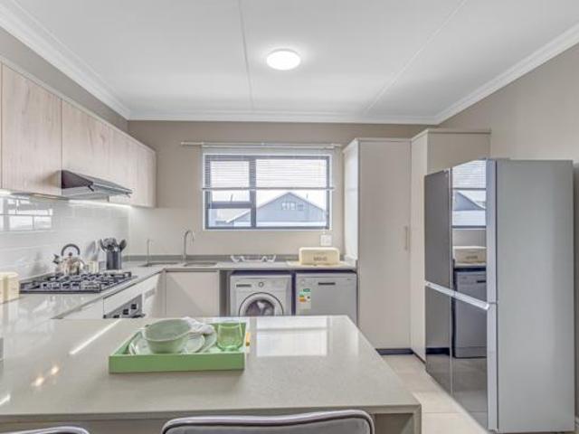 Townhouse for rent in Johannesburg, City of Johannesburg Metropolitan Municipality