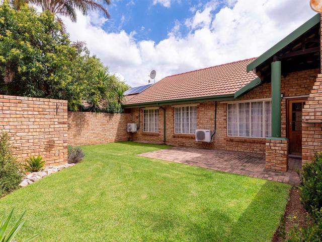 Townhouse for sale in Ekurhuleni, Gauteng