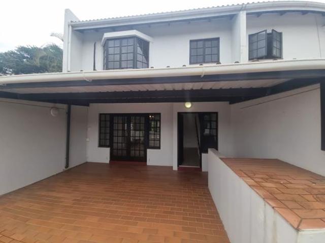 Townhouse for rent in Seaview, Kwazulu-natal