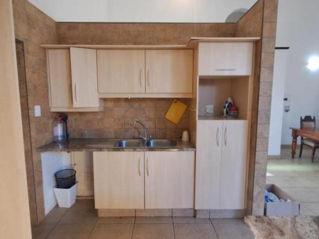 Townhouse for rent in Seaview, Kwazulu-natal