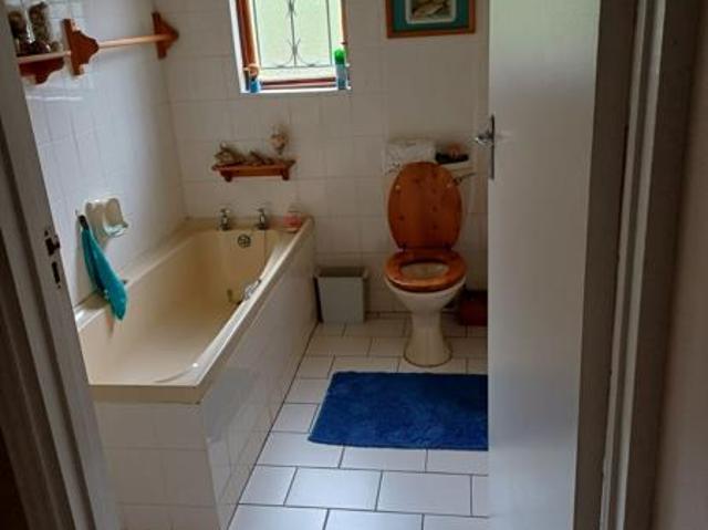 Townhouse for rent in Seaview, Kwazulu-natal