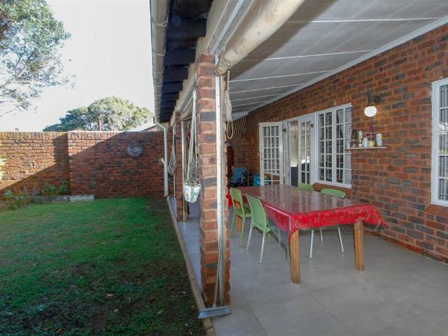 Townhouse for sale in Seaview, Kwazulu-natal
