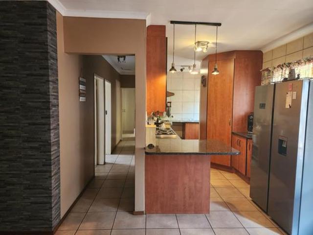 Townhouse for rent in Ekurhuleni, Gauteng