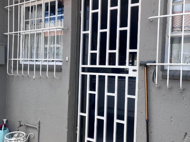 Townhouse for sale in Ekurhuleni, Gauteng