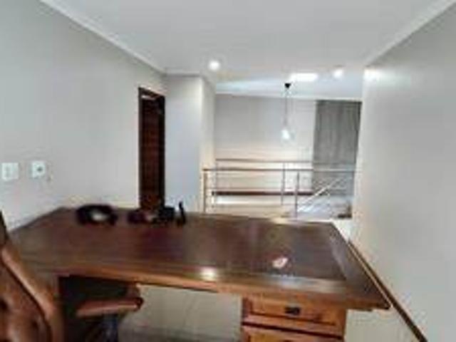 Townhouse for sale in East Rand