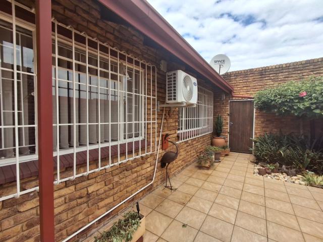 Townhouse for sale in Ekurhuleni, Gauteng