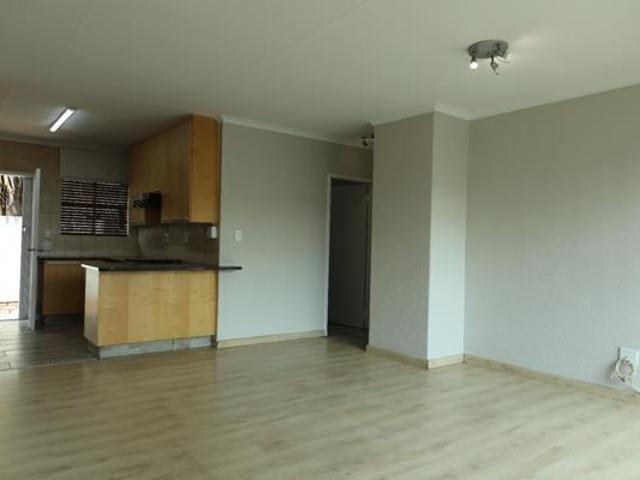 Townhouse for rent in Ekurhuleni, Gauteng