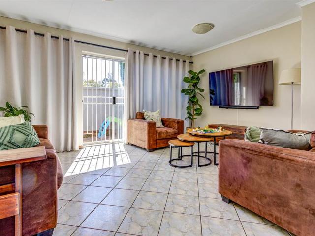 Townhouse for sale in East Rand