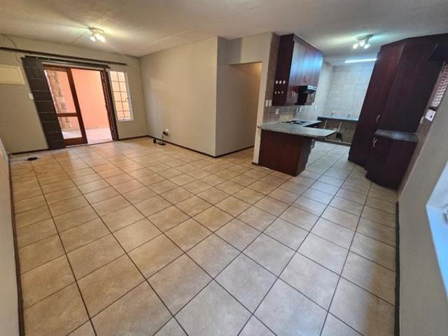 Townhouse for rent in Ekurhuleni, Gauteng