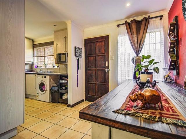 Townhouse for sale in Ekurhuleni, Gauteng