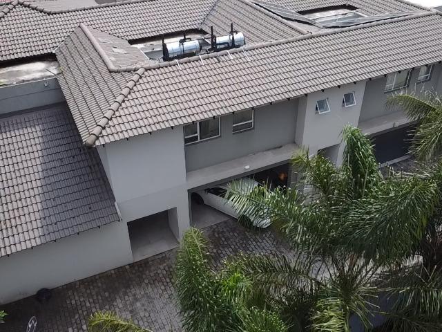 Townhouse for sale in Vosloorus, Gauteng