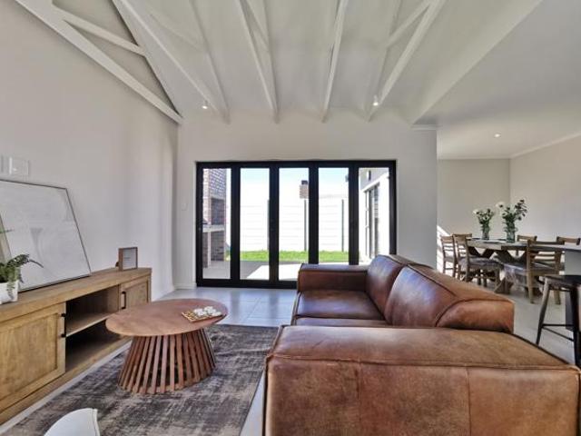 Townhouse for sale in Eastern Cape