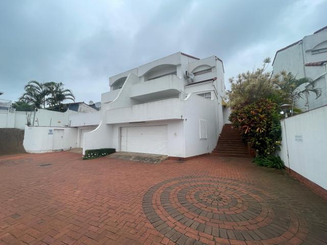 Townhouse for rent in Seaview, Kwazulu-natal