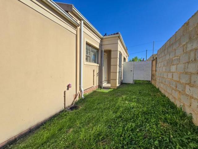Townhouse for sale in Bisho, Eastern Cape