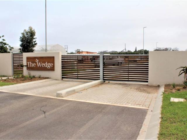 Townhouse for sale in East London, Eastern Cape