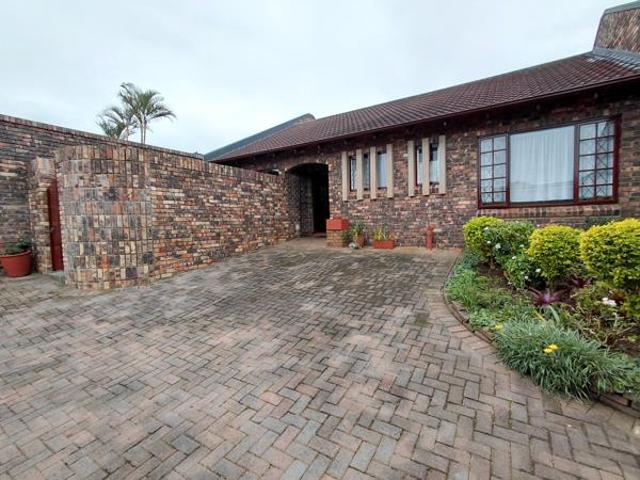 Townhouse for sale in Bisho, Eastern Cape