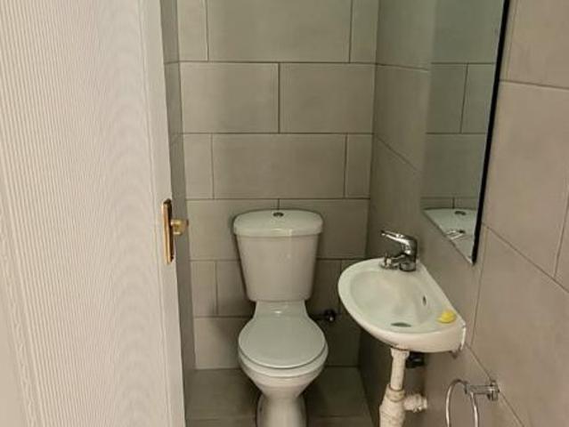 Townhouse for rent in Cape Town, Western Cape