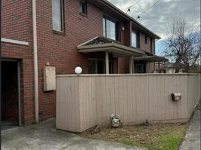 Townhouse for rent in Camerons Creek, Victoria
