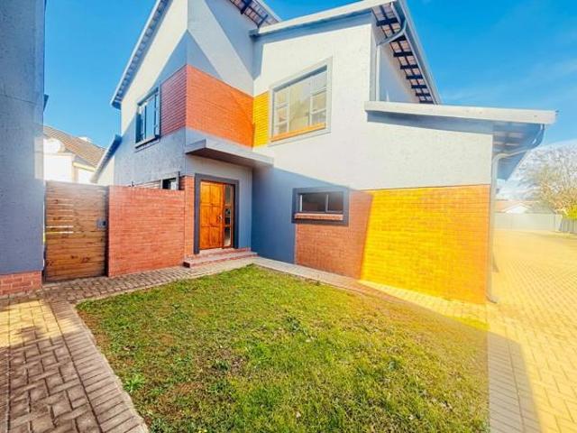 Townhouse for sale in Westonaria, Gauteng