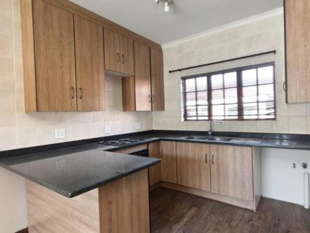Townhouse for sale in Dr Kenneth Kaunda, North West