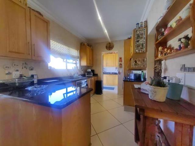 Townhouse for sale in Dr Kenneth Kaunda, North West