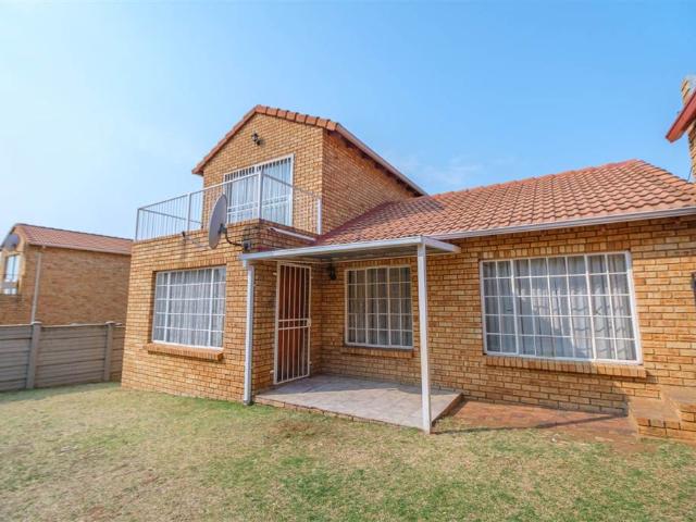 Townhouse for sale in Westonaria, Gauteng