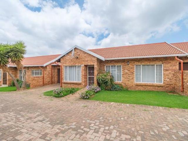 Townhouse for sale in Westonaria, Gauteng