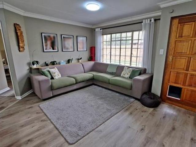 Townhouse for sale in Bloemfontein, Free State