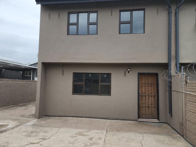 Townhouse for rent in Phoenix, Kwazulu-natal