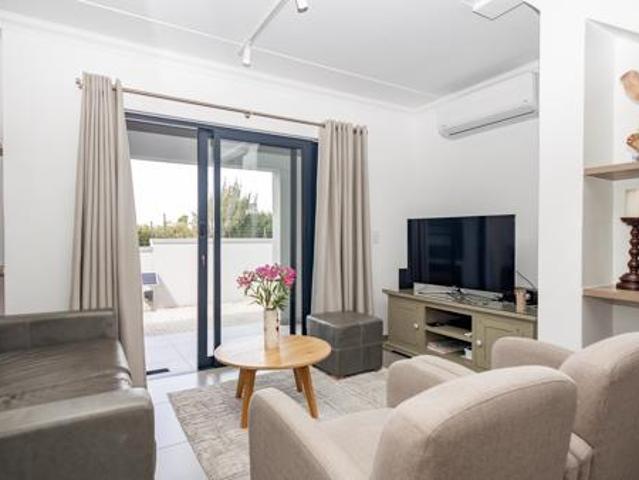Townhouse for sale in Cape Town, Western Cape