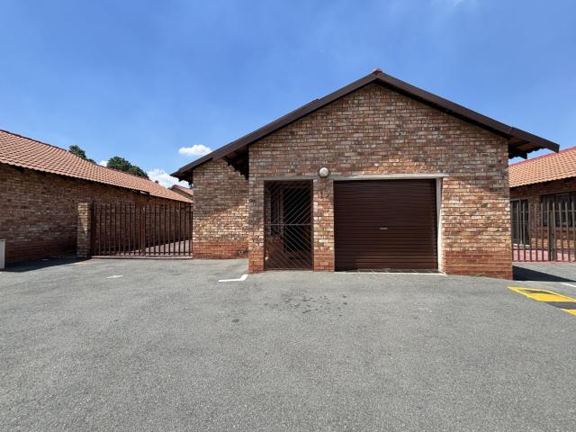 Townhouse for sale in Tembisa, Gauteng
