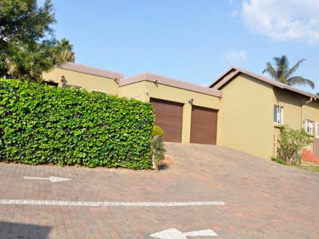 Townhouse for sale in Vosloorus, Gauteng