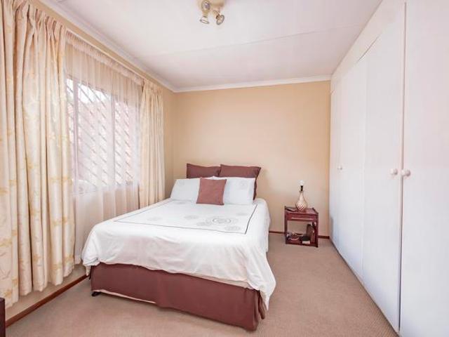Townhouse for sale in Vosloorus, Gauteng