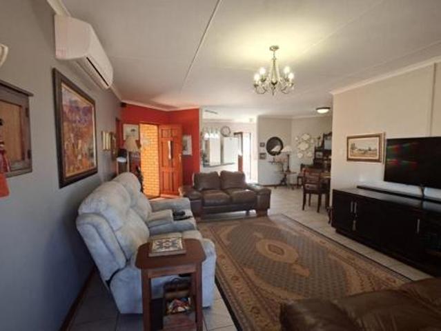 Townhouse for rent in Groot Brak Rivier, Western Cape