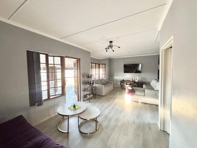 Townhouse for sale in Umgungundlovu, Kwazulu-natal