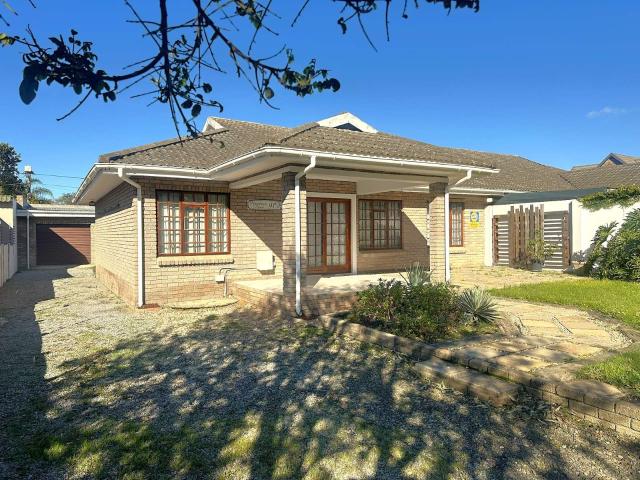 Townhouse for sale in Groot Brak Rivier, Western Cape