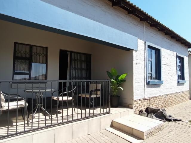 Townhouse for sale in Akasia, Gauteng