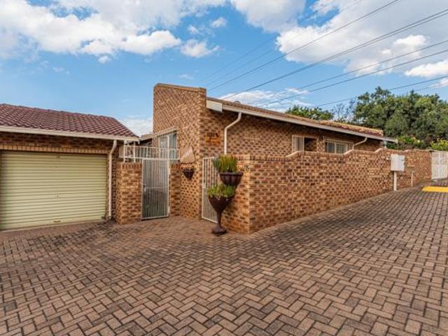 Townhouse for sale in Westonaria, Gauteng