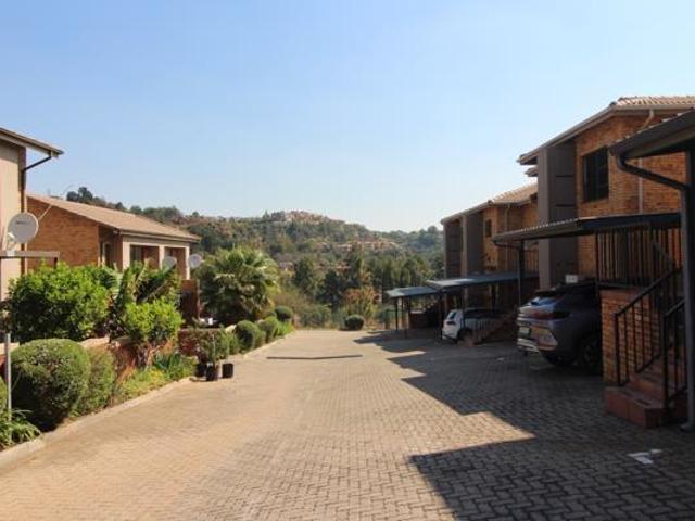Townhouse for sale in Westonaria, Gauteng