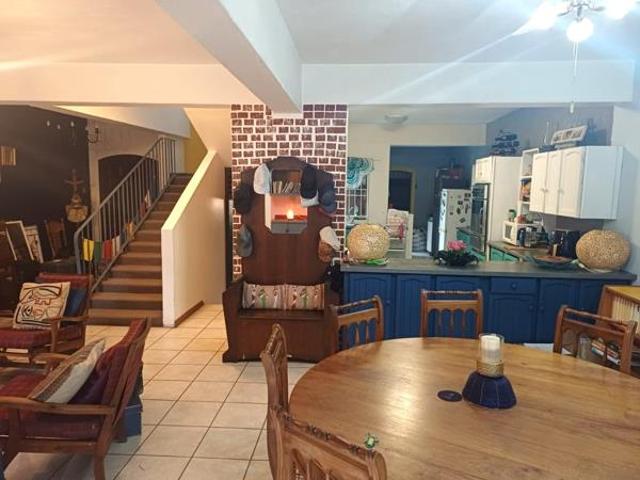 Townhouse for sale in Bloemfontein, Mangaung Metropolitan Municipality