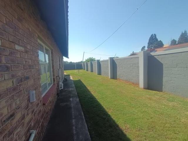 Townhouse for rent in Meyerton, Midvaal Local Municipality