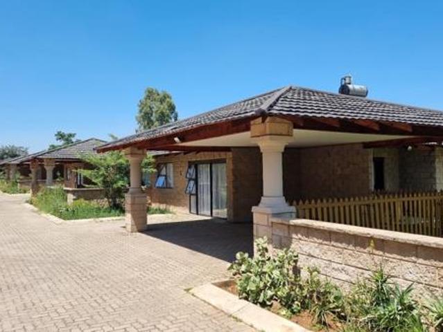 Townhouse for rent in Midvaal, Gauteng
