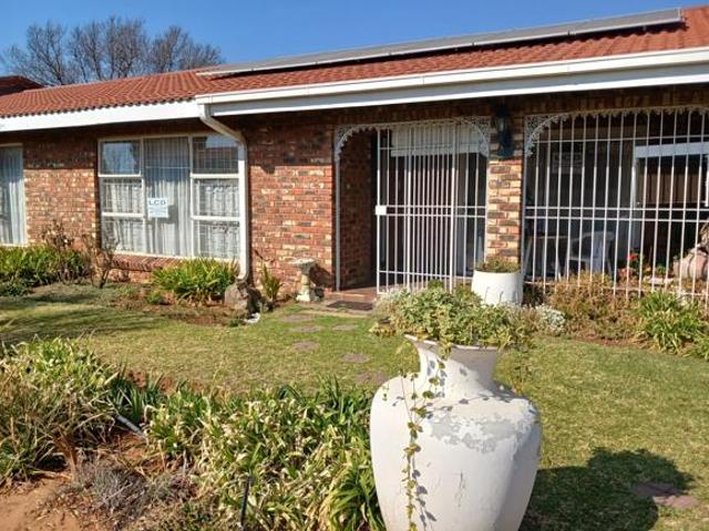 Townhouse for sale in Lejweleputswa, Free State